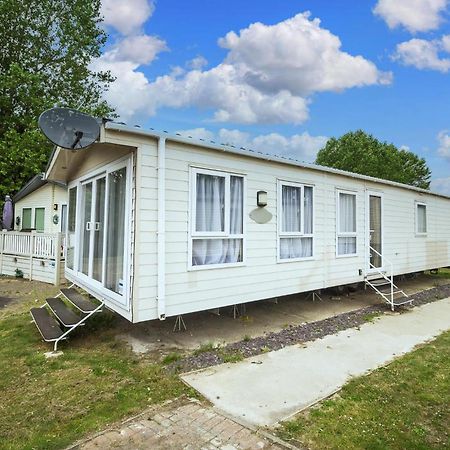 Modern 6 Berth Caravan At Highfield Grange In Essex Ref 26609P Clacton-on-Sea Εξωτερικό φωτογραφία